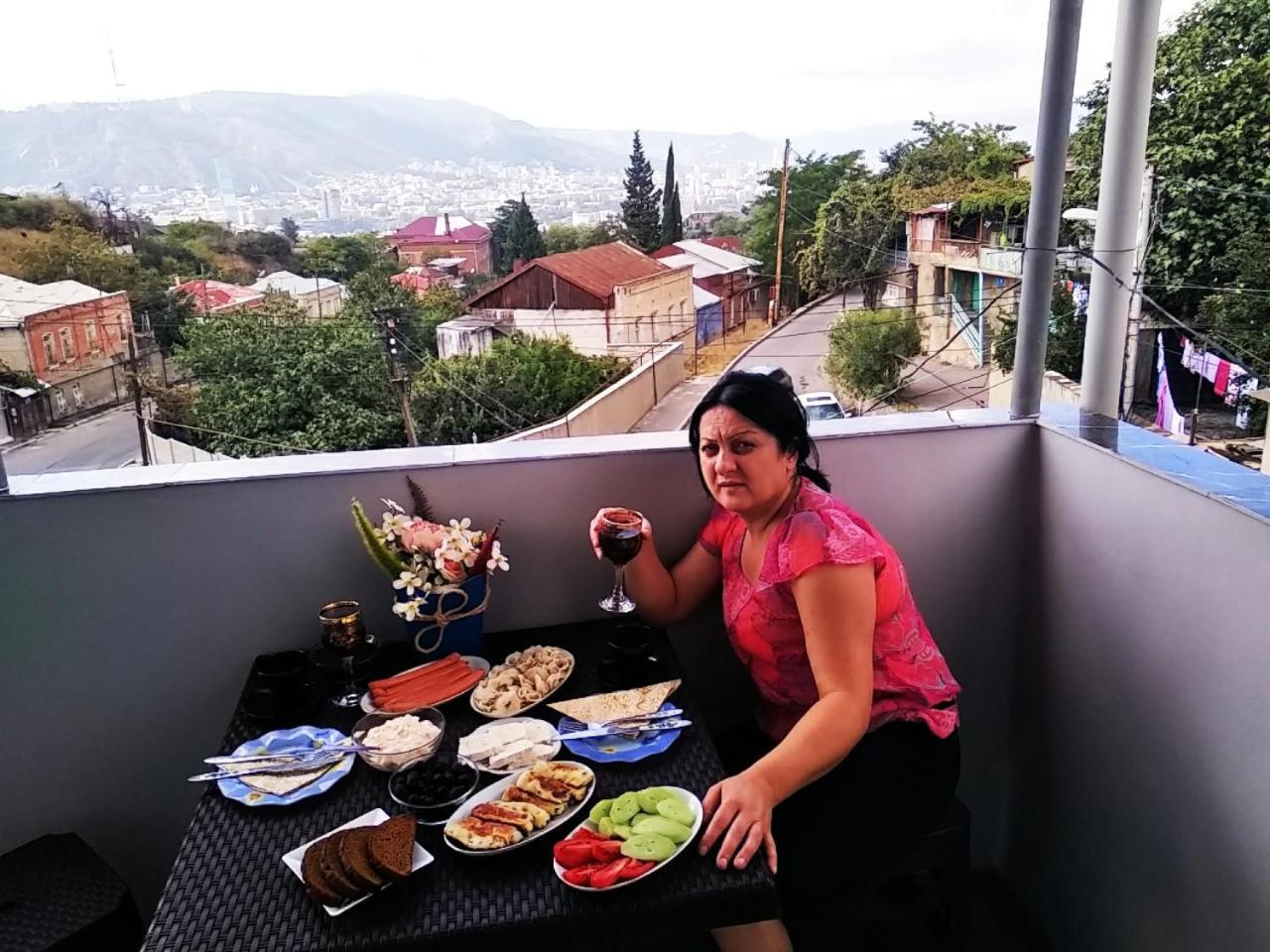 Georgian Hosts Tbilisi Ξενοδοχείο Εξωτερικό φωτογραφία